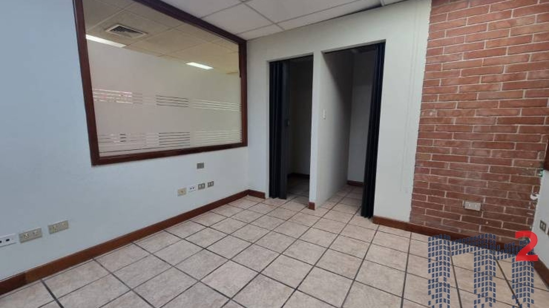 Oficina en Renta, Zona 14 (R10405) - Miniatura 9