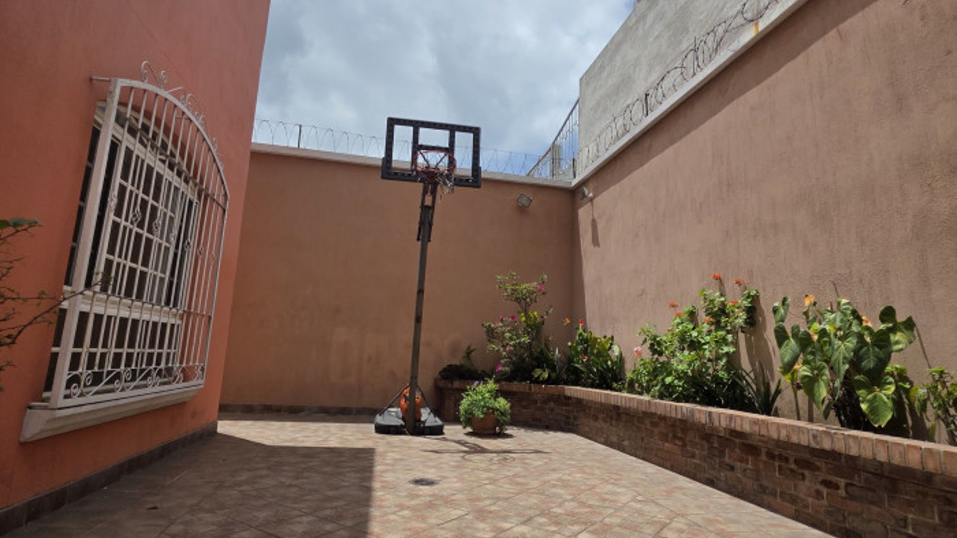 Casa en alquiler en Santa Elisa Z.12 Guatemala - Miniatura 16