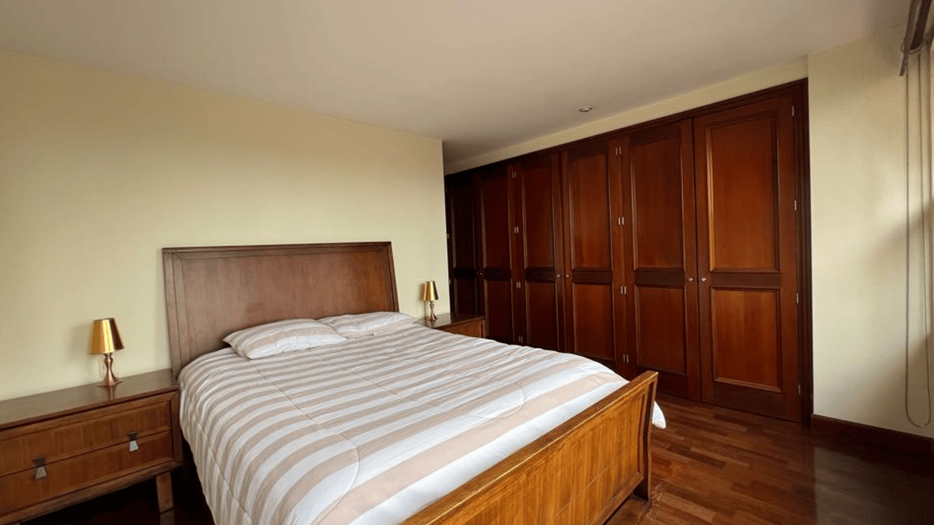 Alquiler Apartamento Amueblado y Equipado en San Patricio zona 14 - Miniatura 5