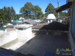 Vendo Casa Sobre Calle Transitada Carretera al Salvador - Image 10