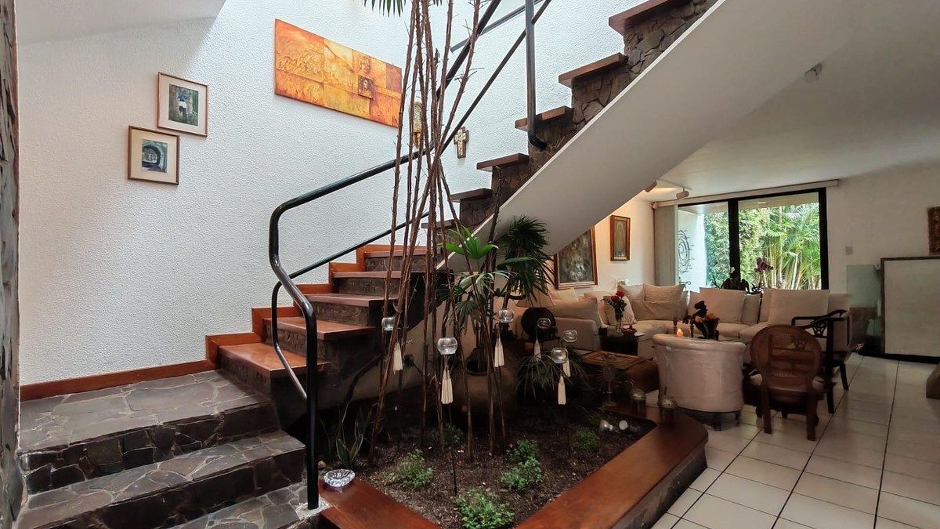 Casa en Venta – Zona 15 VH1 - Miniatura 2