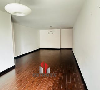 Apartamento en renta zona 14 / Attica II