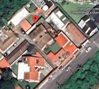 VENTA DE AMPLIA CASA CON APTO. INDEPENDIENTE - LLANO ALTO, KM 19.8 CES