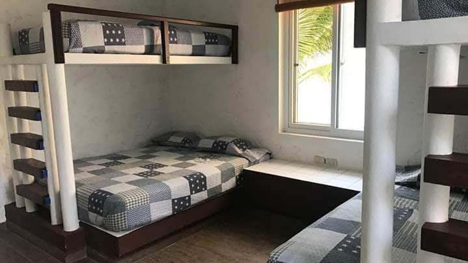 Rento Villa para 18 personas en Monterrico desde Q4,500, VIlla #6