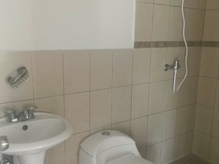RENTO APTO ZONA 1, HISTORICO 1, REF.6943  2 HAB, ESTUDIO, 2 BAÑOS, 1 PARQUEO - 4