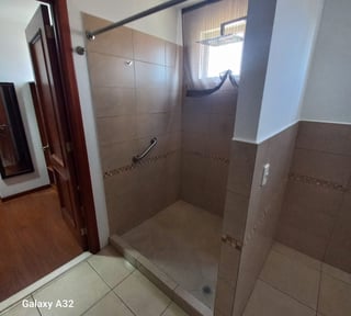 Apartamento en renta en Edificio Boticcelli, zona 15 Ref-6060