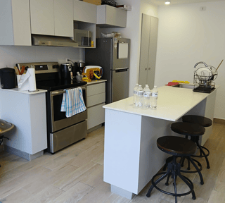 VENDO ZONA 2 APARTAMENTO  EN AVENIDA SIMEON CAÑAS