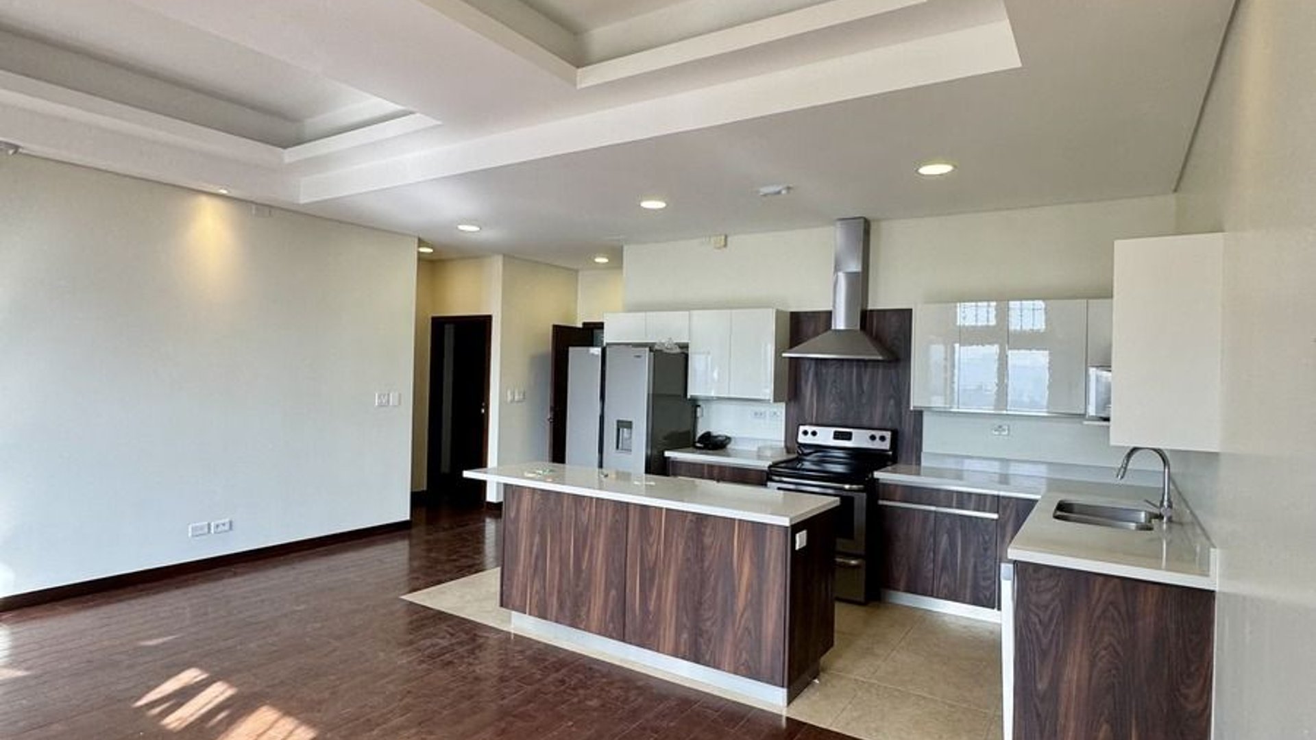 Apartamento en renta zona 16 / Ramblas de Cayalá, zona 16