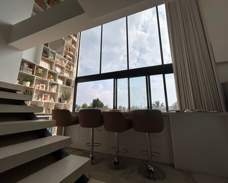 Loft en Venta o alquiler Edificio Aoki Zona 14 Amueblado