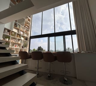Loft en Venta o alquiler Edificio Aoki Zona 14 Amueblado