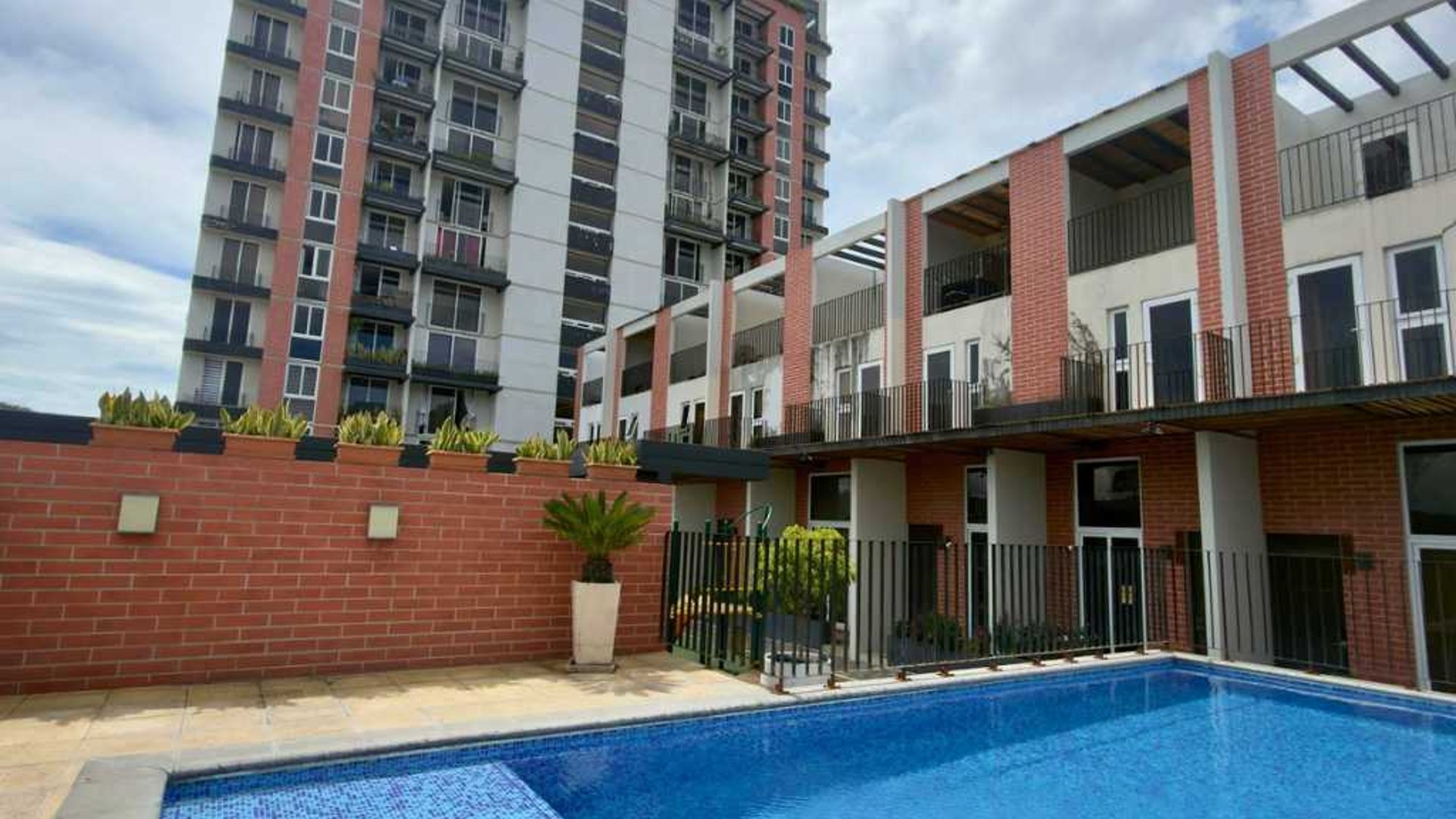 APARTAMENTO EN RENTA – ROQUE, ZONA 2