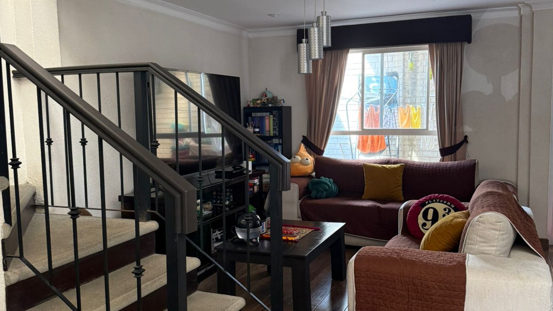 Casa en venta dentro de garita -San Cristóbal zona 8 de Mixco Ref-5874