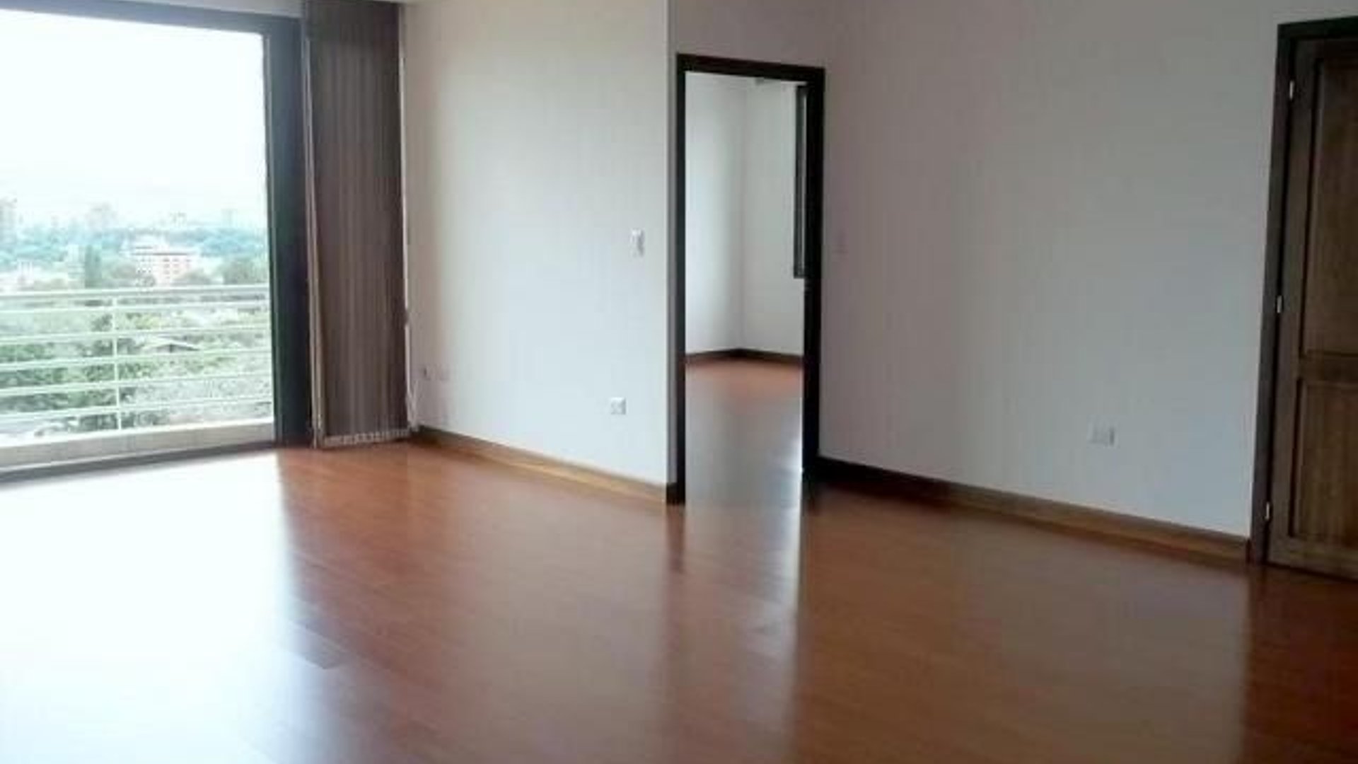 Apartamento en Renta – Edificio Meridian, Zona 15 - Image 1
