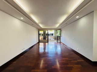 VENTA DE AMPLIO APARTAMENTO - SAN PATRICIO, ZONA 14 - 2