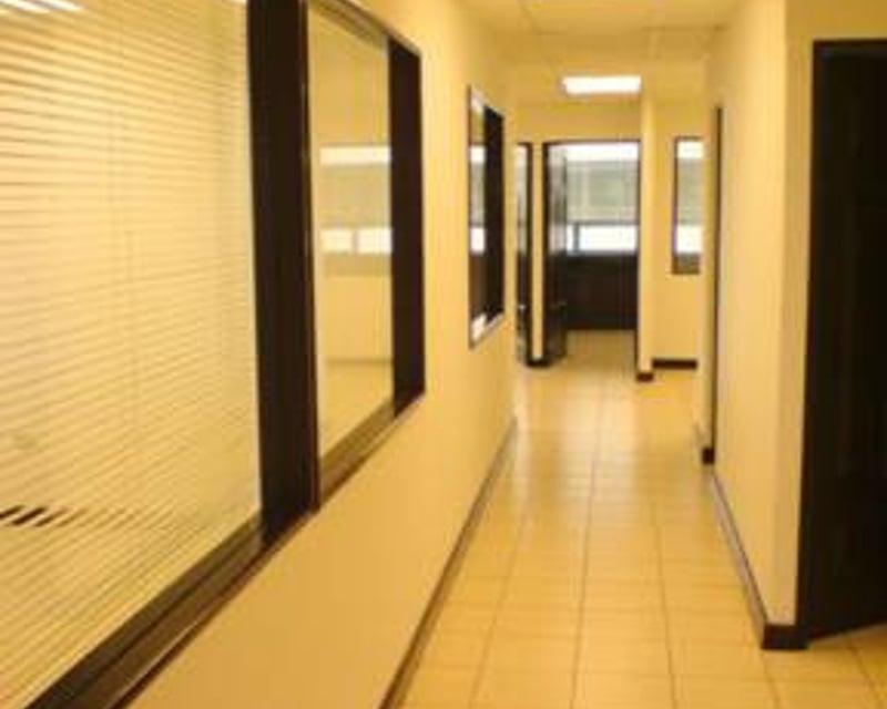 Oficina en Venta/Renta Centro Empresarial Zona 10