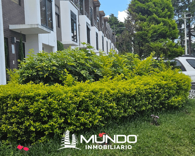 TOWNHOUSE EN VENTA KM 18.5 CAES