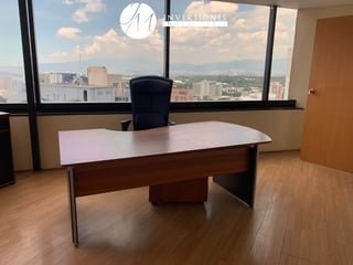 Oficina en renta Penthouse en Zona 10 - 2