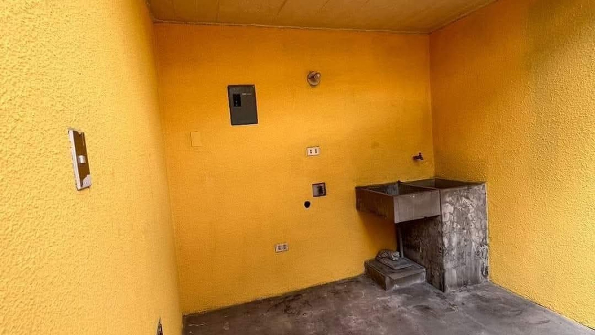 Apartamento en Renta Zona 16, Frente a C.C. Santa Amelia - Miniatura 8