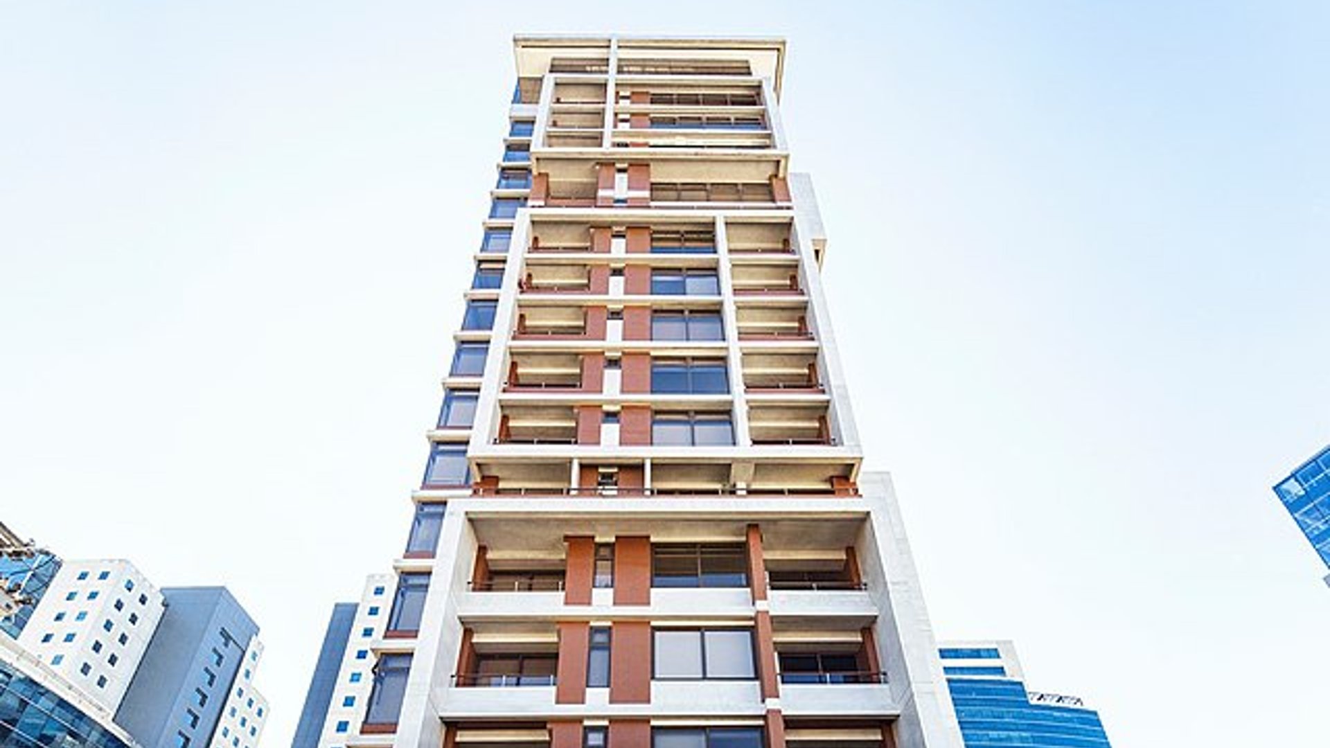 Apartamento en Edificio Veinti4 Zona 10 | Renta y Venta en Nivel bajo