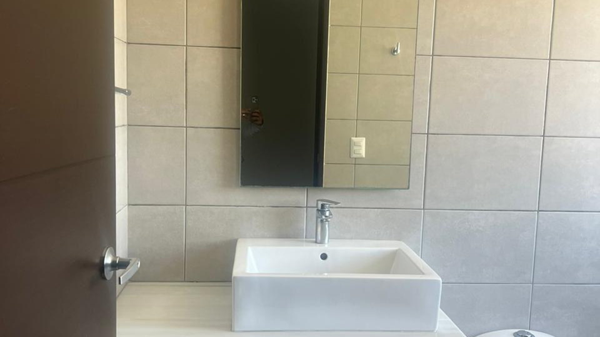 Apartamento en Alquiler Edificio Attica II, zona 14 - Miniatura 19