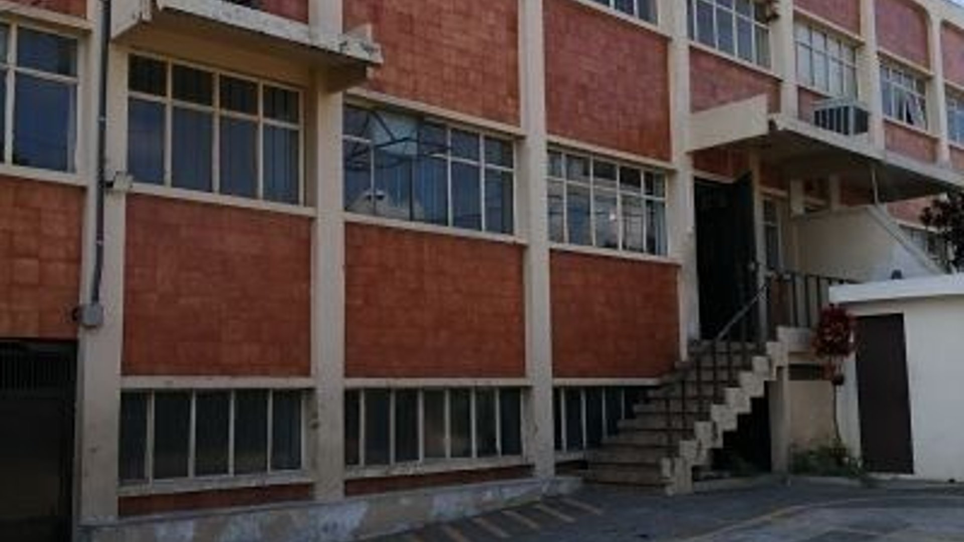 Edificio en renta zona 12