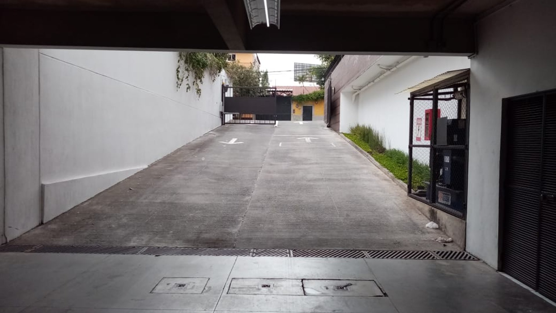 Alquilo Apartamento en Jardines de las Charcas Zona 11 /D - Miniatura 8
