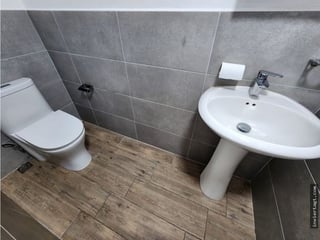Apartamento en renta en nivel alto 3 habitaciones en zona 10 Ref-5932 - 5