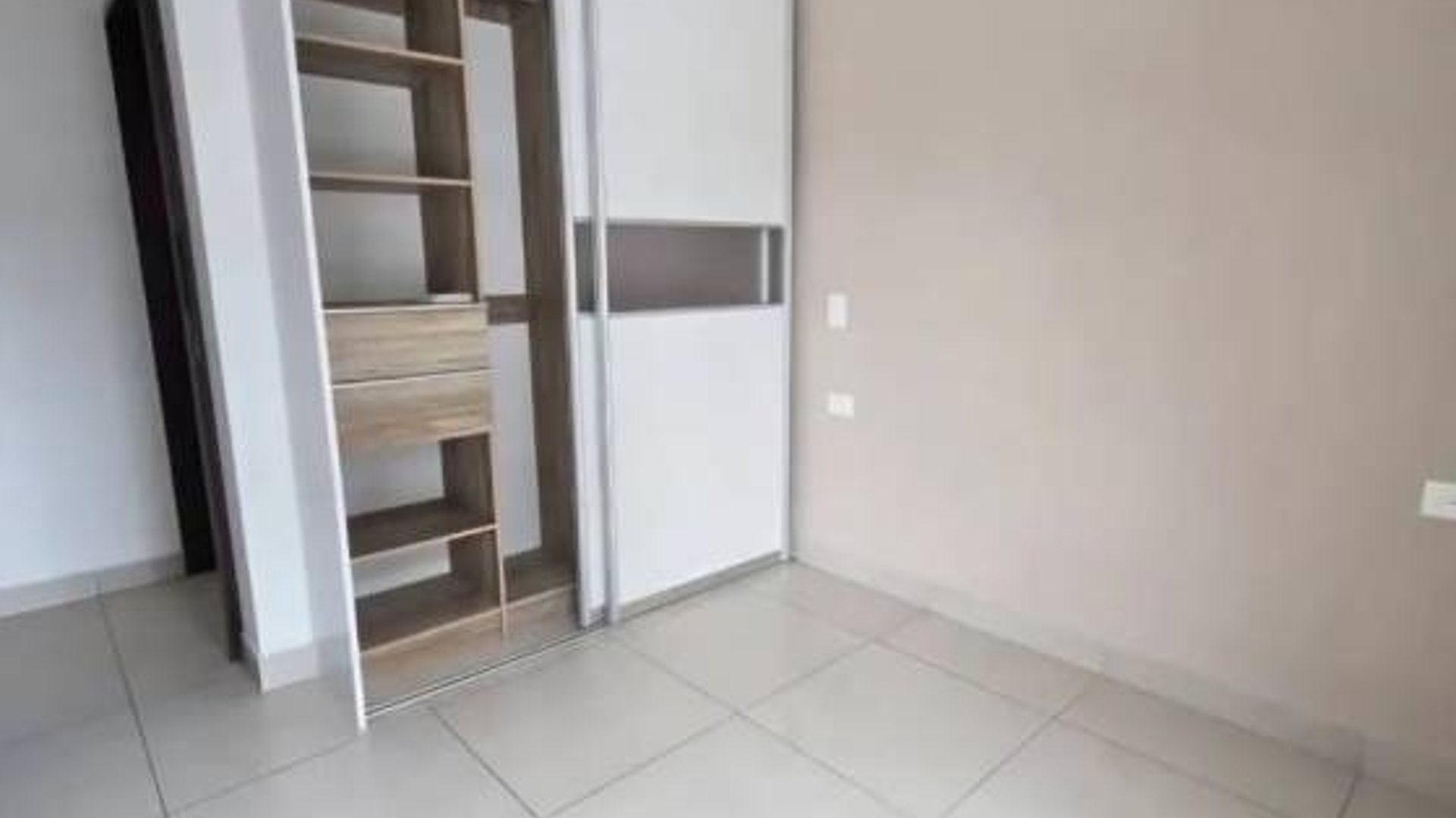 Apartamento en Renta, Zona 14 (R10436) - Miniatura 9
