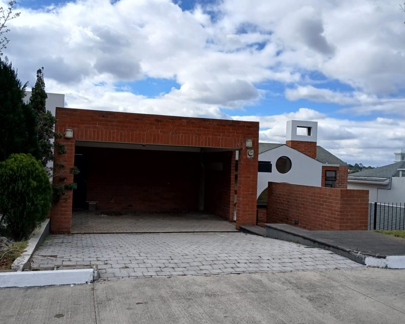 Casa en Venta en Condominio La Foresta - Fraijanes
