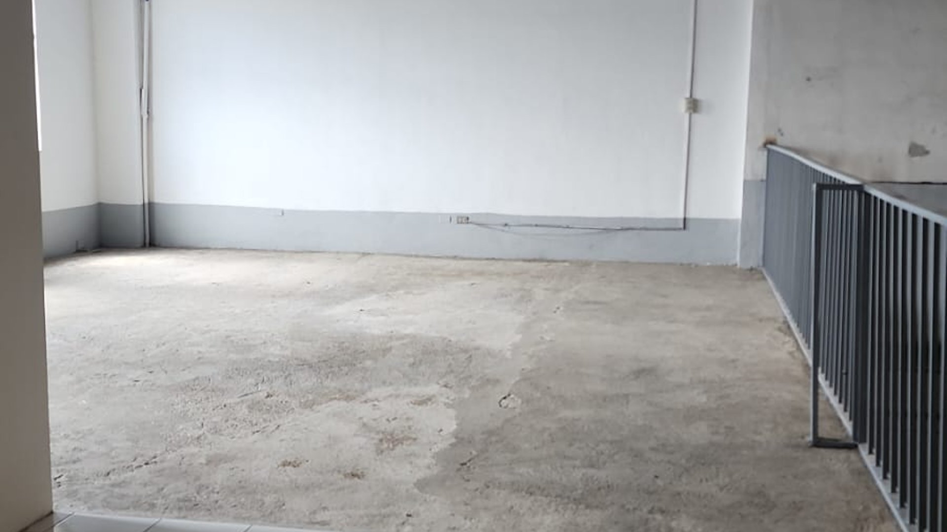 OFIBODEGA EN COMPLEJO ZONA 6 DE VILLA NUEVA - Miniatura 4
