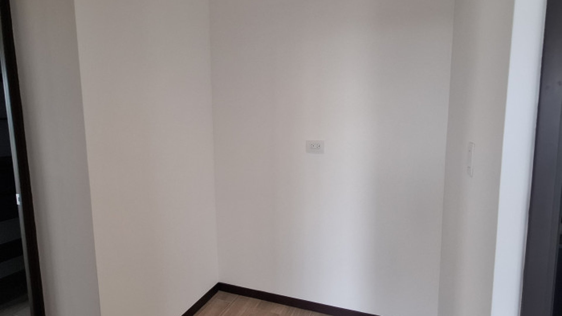 Renta de Apartamento en Altaire zona 11 Mariscal - Miniatura 5