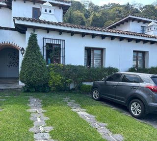 Alquiler casa amueblada en Condominio de Antigua.