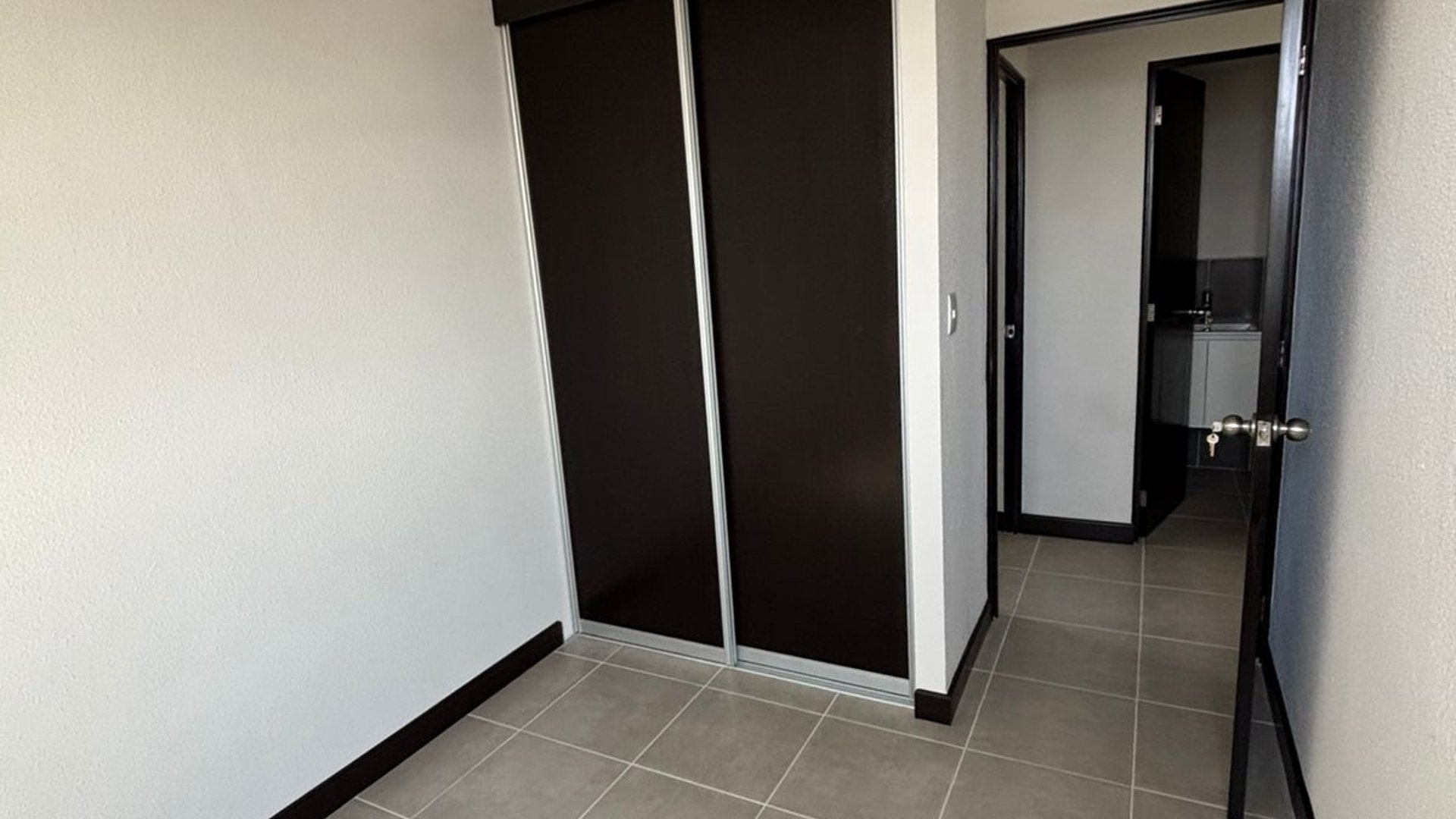 VENTA DE CÉNTRICO APARTAMENTO PARA ESTRENAR - ESENTA, ZONA 12 - Miniatura 6