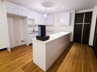 LIRIOS DE CAYALA  3/ Apartamento, zona 16 - 3