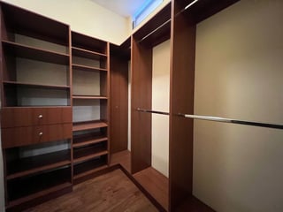 Venta de hermosa casa en Condominio – Colonia El Prado, Zona 10 - Image 15