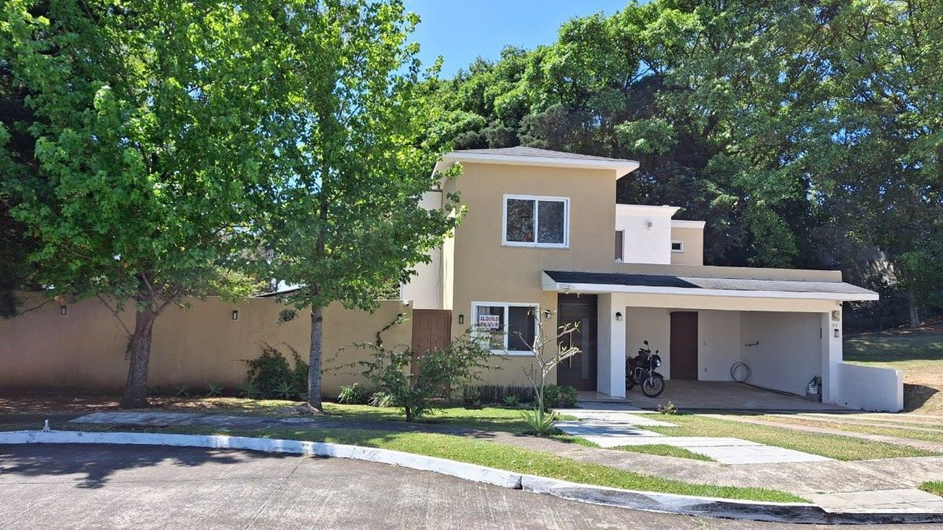Casa en Renta en Condominio La Fontana 1