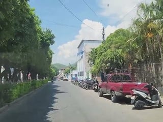 Terreno en Venta sobre calle principal El Rancho - 2