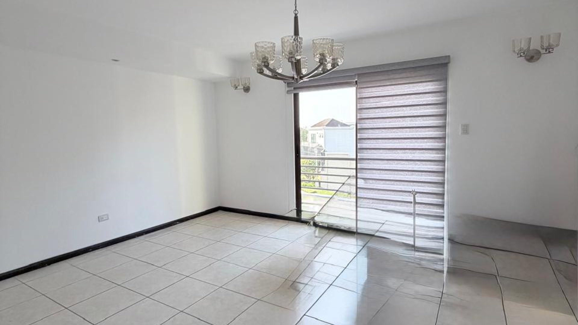 CASA EN VENTA | SAN ISIDRO | ZONA 16 - Miniatura 2