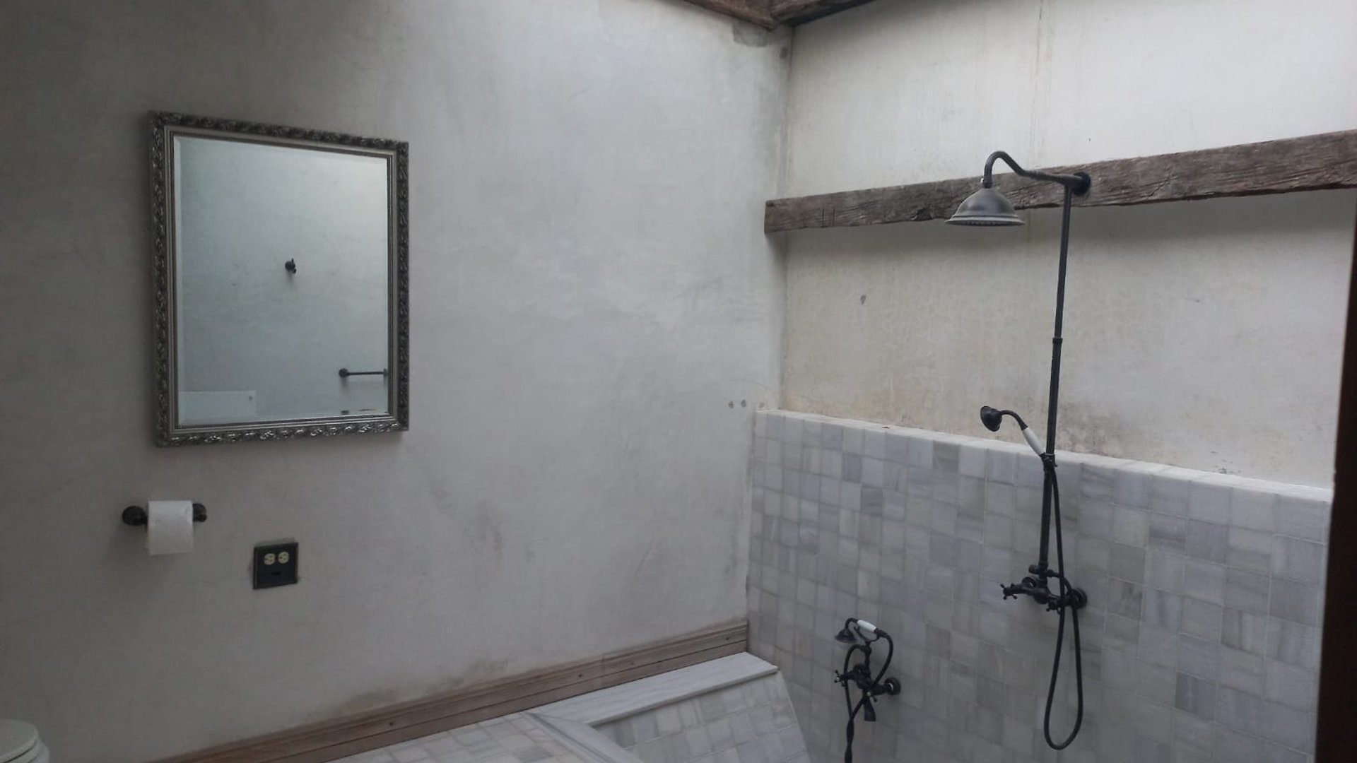 ESPECTACULAR CASA EN VENTA EN EL PANORAMA, ANTIGUA GUATEMALA  - Miniatura 4