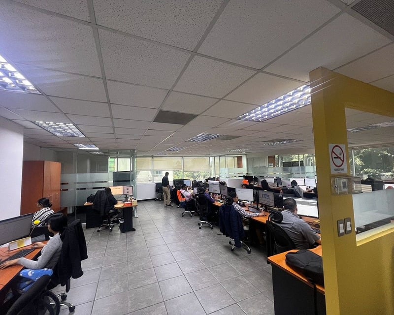 Oficina en Venta – Dubai Center, Zona 10