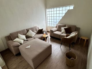 VILLA LINDA 2 / Casa en renta , zona 7 - 2
