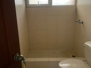 Casa en venta, en Ciudad de Guatemala - 2