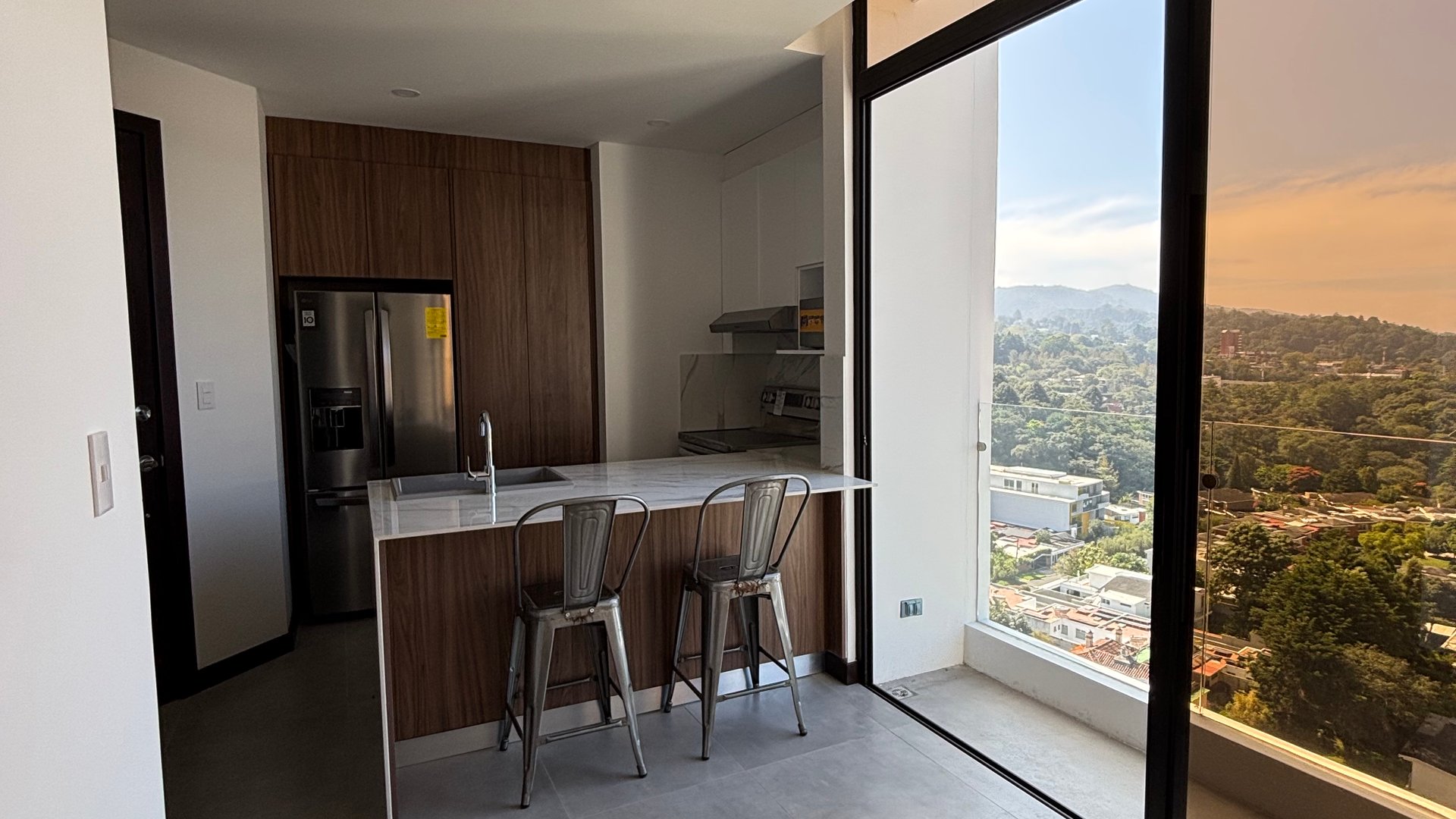 APARTAMENTO PARA ESTRENAR  DESDE 38Mts2 EDIFICIO ARLES ZONA 15 - Image 1