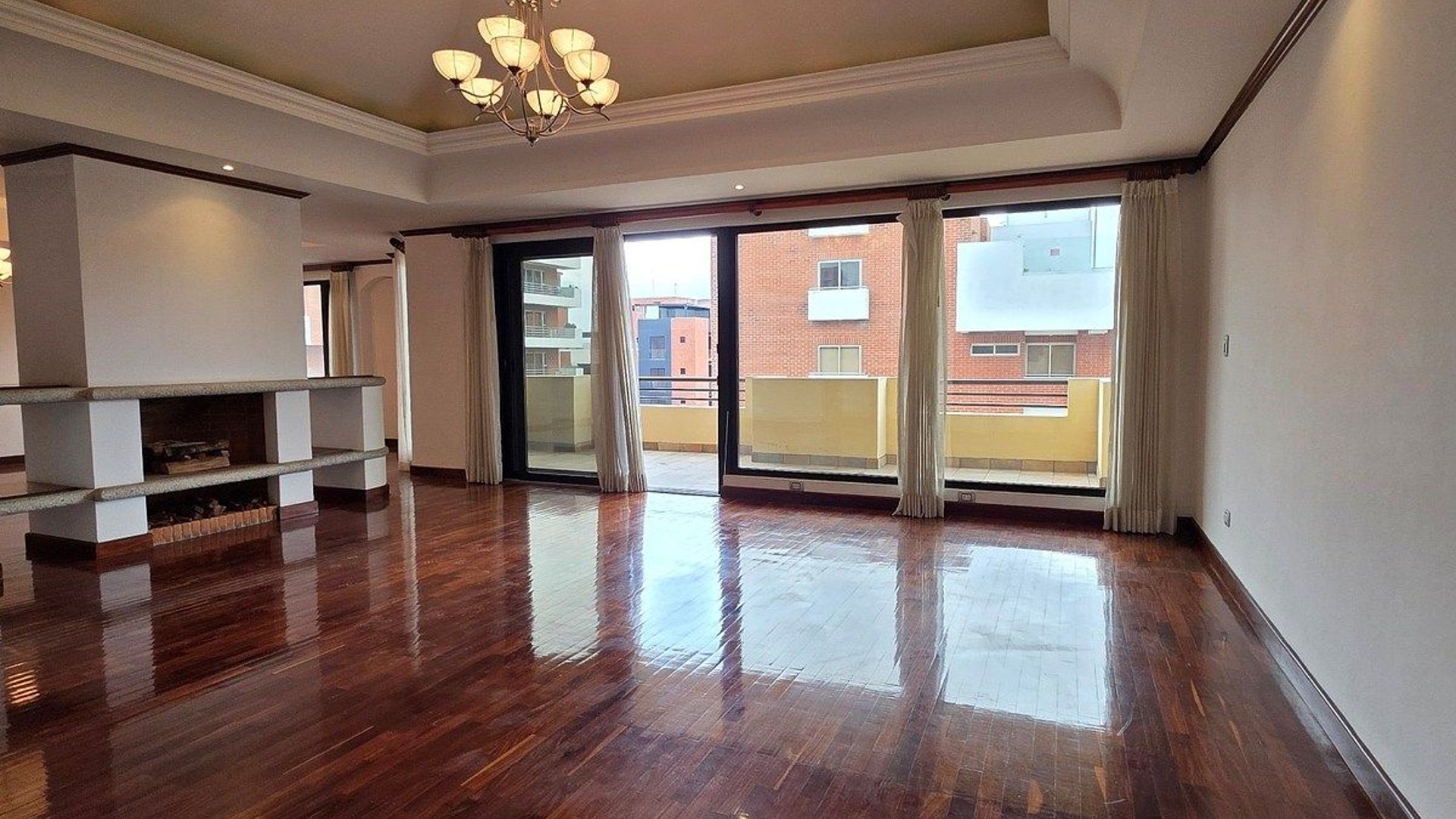 Penthouse en Venta – Zona 10