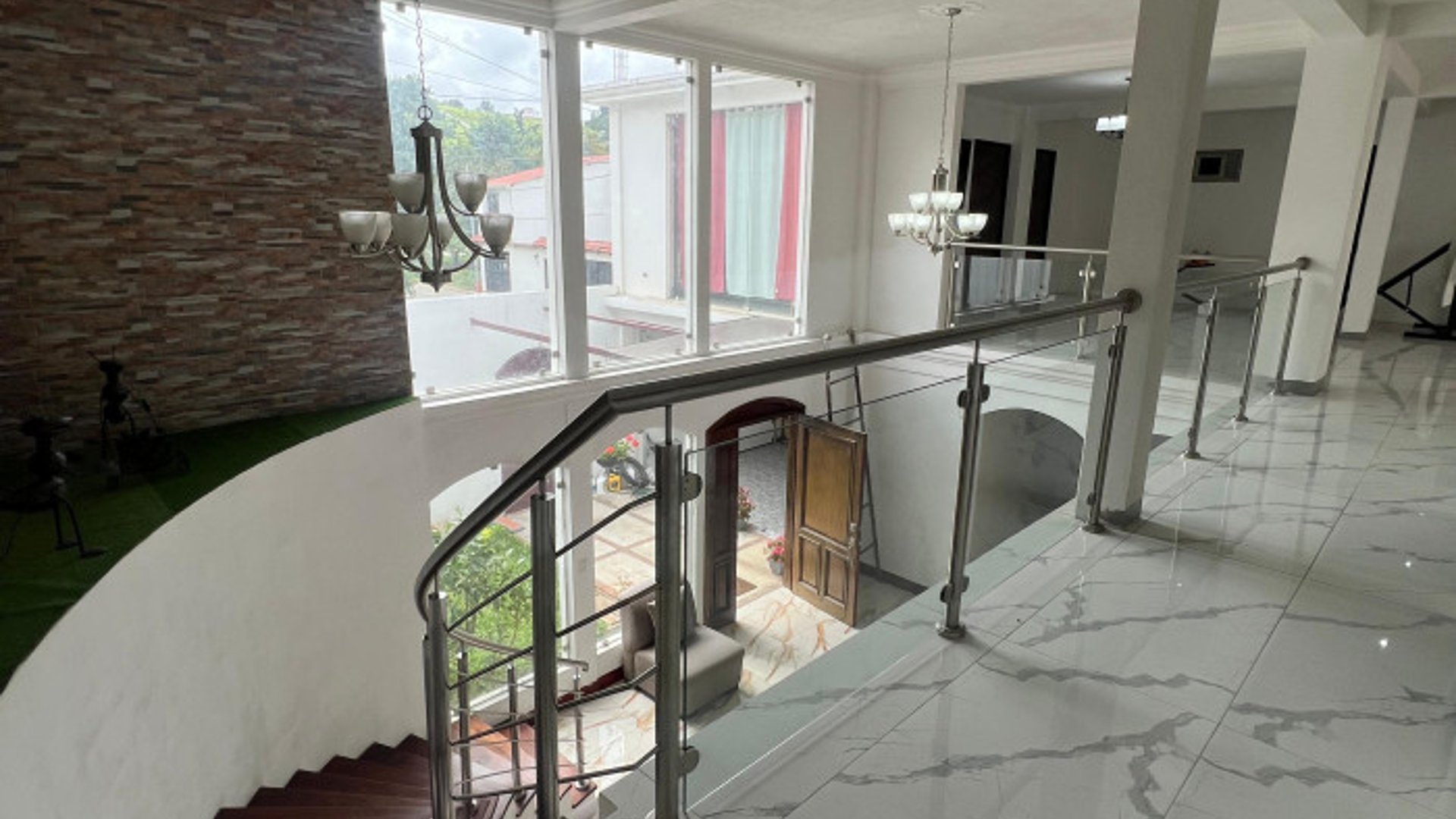 Hermosa Casa moderna en Venta a 10 minutos de Antigua - Miniatura 14