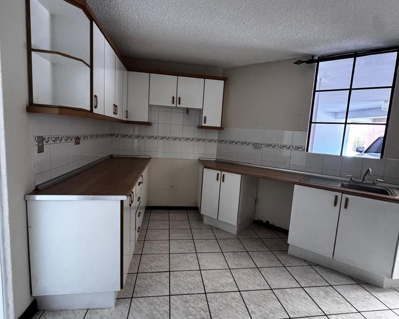 Casa con habitacion de servicio en renta en KM 19.5 CAES Ref-5747