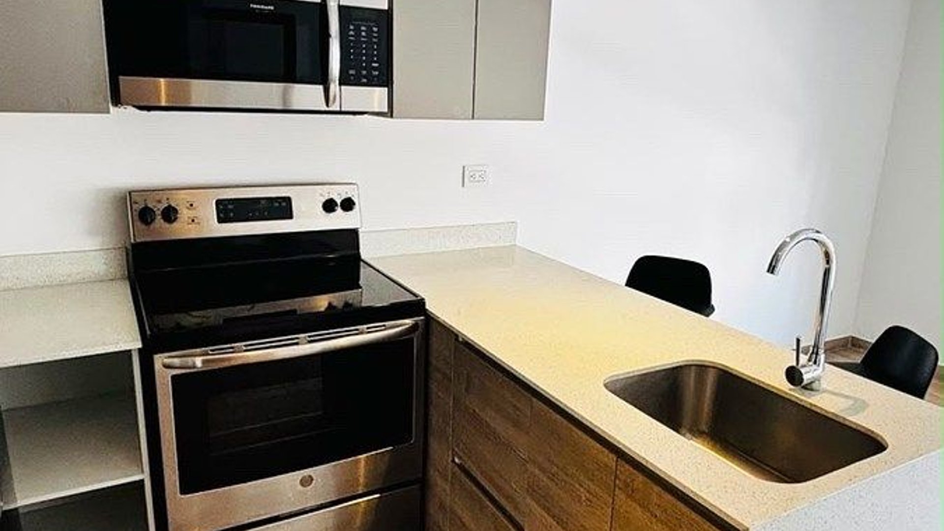 Apartamento en Venta en Parque Diez, Zona 10 - Miniatura 5