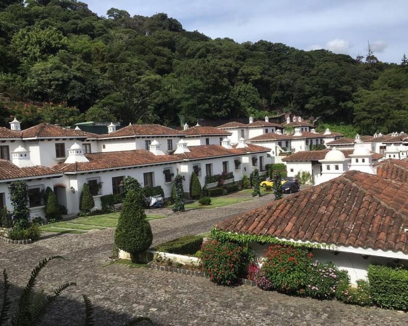 Casa amueblada en venta o alquiler  Antigua Guatemala