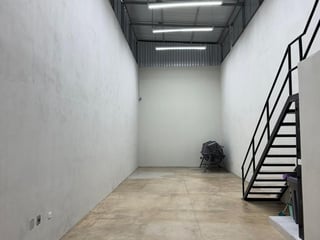 Bodega en venta con facil acceso en zona 5 de Mixco Ref-5531 - 3