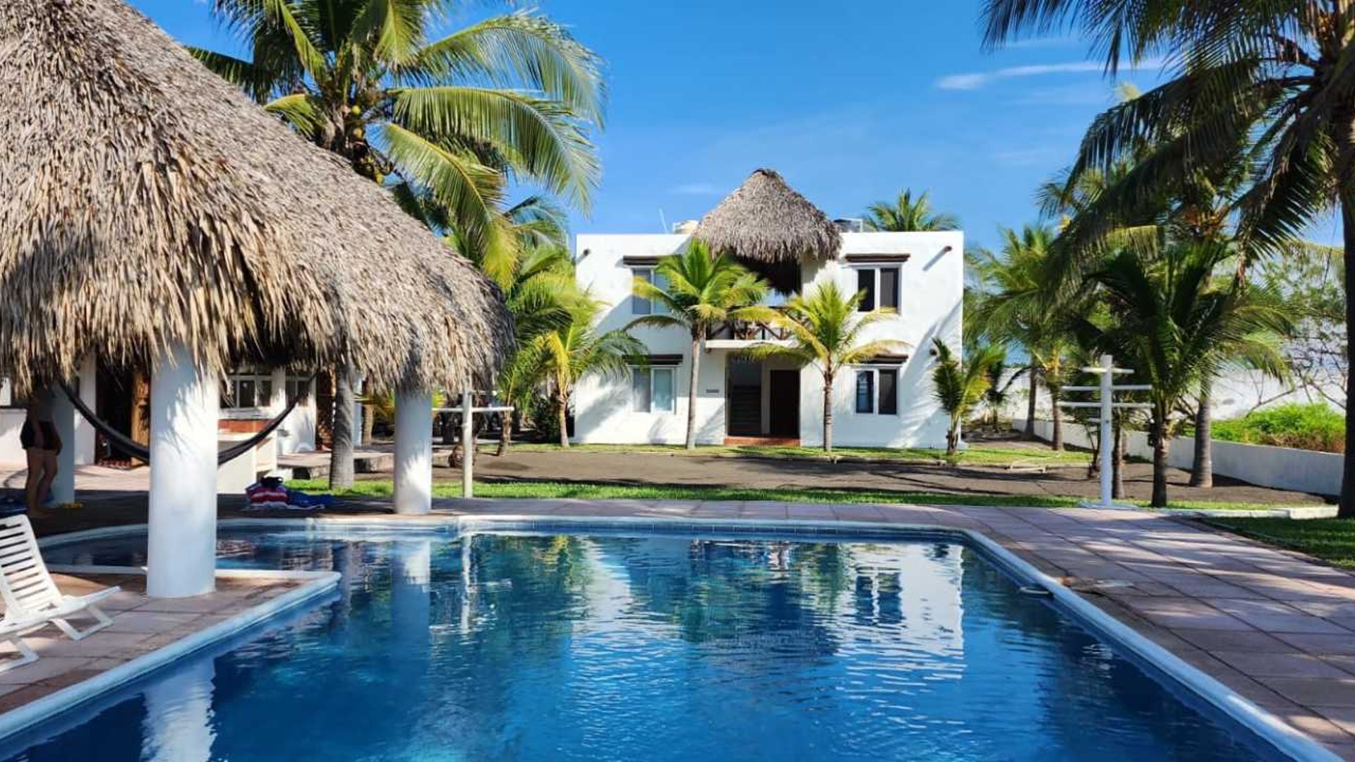 MONTERRICO KM 139 ALDEA CANDELARIA  FRENTE AL MAR CASA EN VENTA